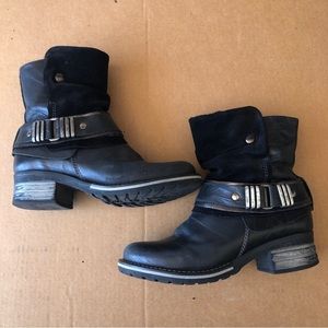 Dromedaries big black boots size 38